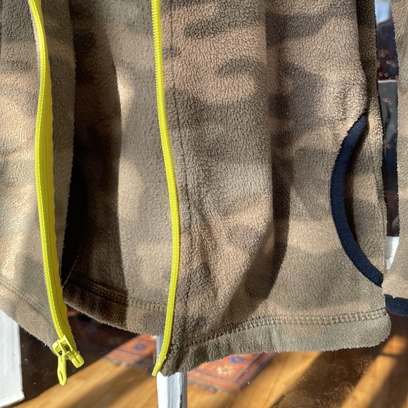 Lot of 2 kids jackets GAP and Carters - Picture 10 of 14